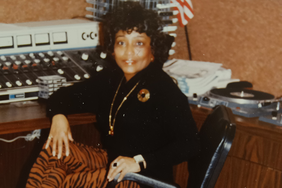 KDHX Volunteer Spotlight: DJ Niecy