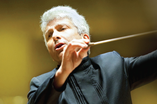 Conductor Peter Oundjian. Photo courtesy of St. Louis Symphony Orchestra