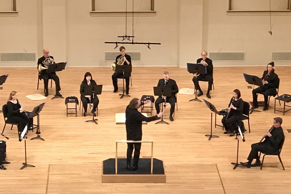 Stéphane Denève conducts the Mozart Serenade, Op. 10